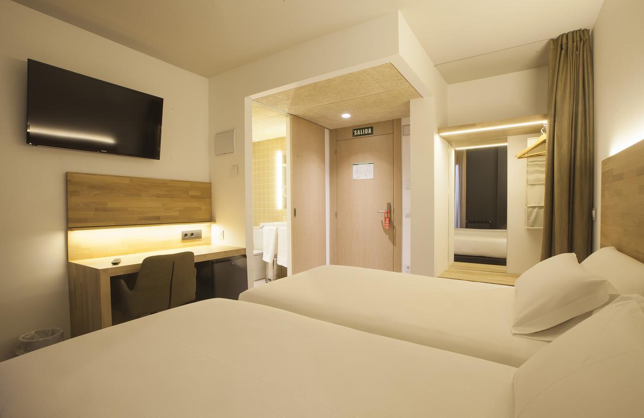 Hotel A Pamplona Ngoại thất bức ảnh