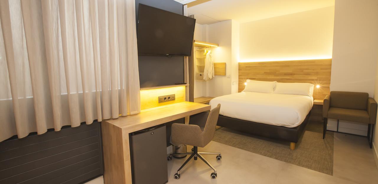 Hotel A Pamplona Ngoại thất bức ảnh