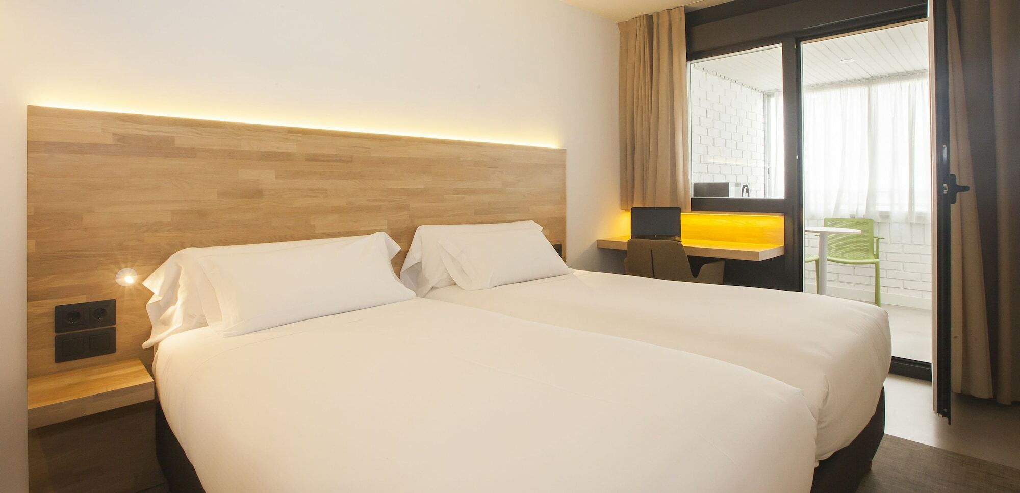 Hotel A Pamplona Ngoại thất bức ảnh